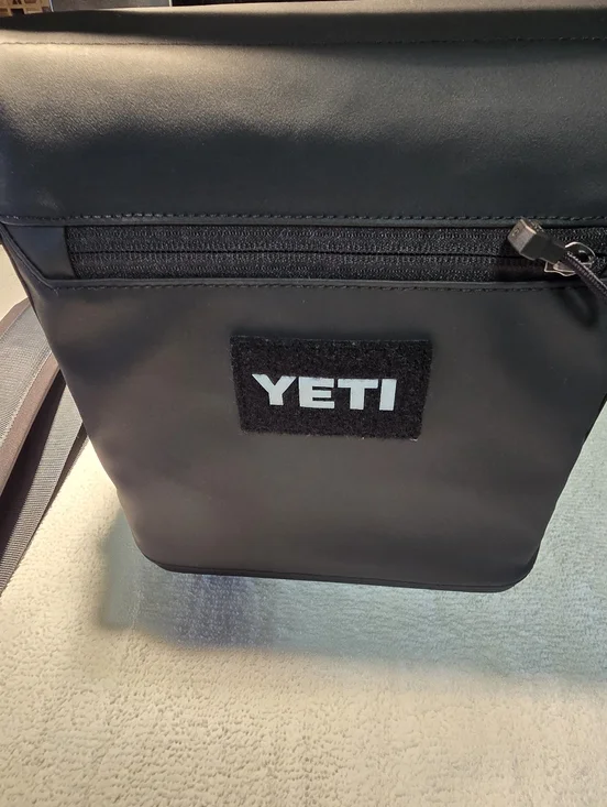 Yeti Black Insulated Daytrip 6L Lunch Bag - Picture 7 of 9